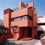 Arata Isozaki