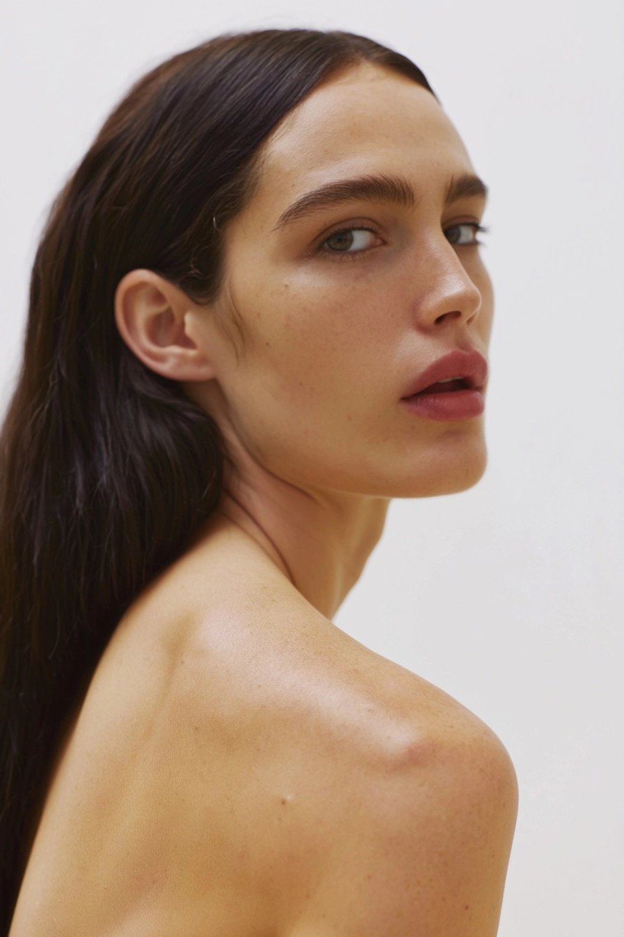 Beauty PORTRAIT OF A WOMAN , REAL HUMAN NATURAL SKIN COLOURS AND TEXTURES, TRUE-TO-LIFE