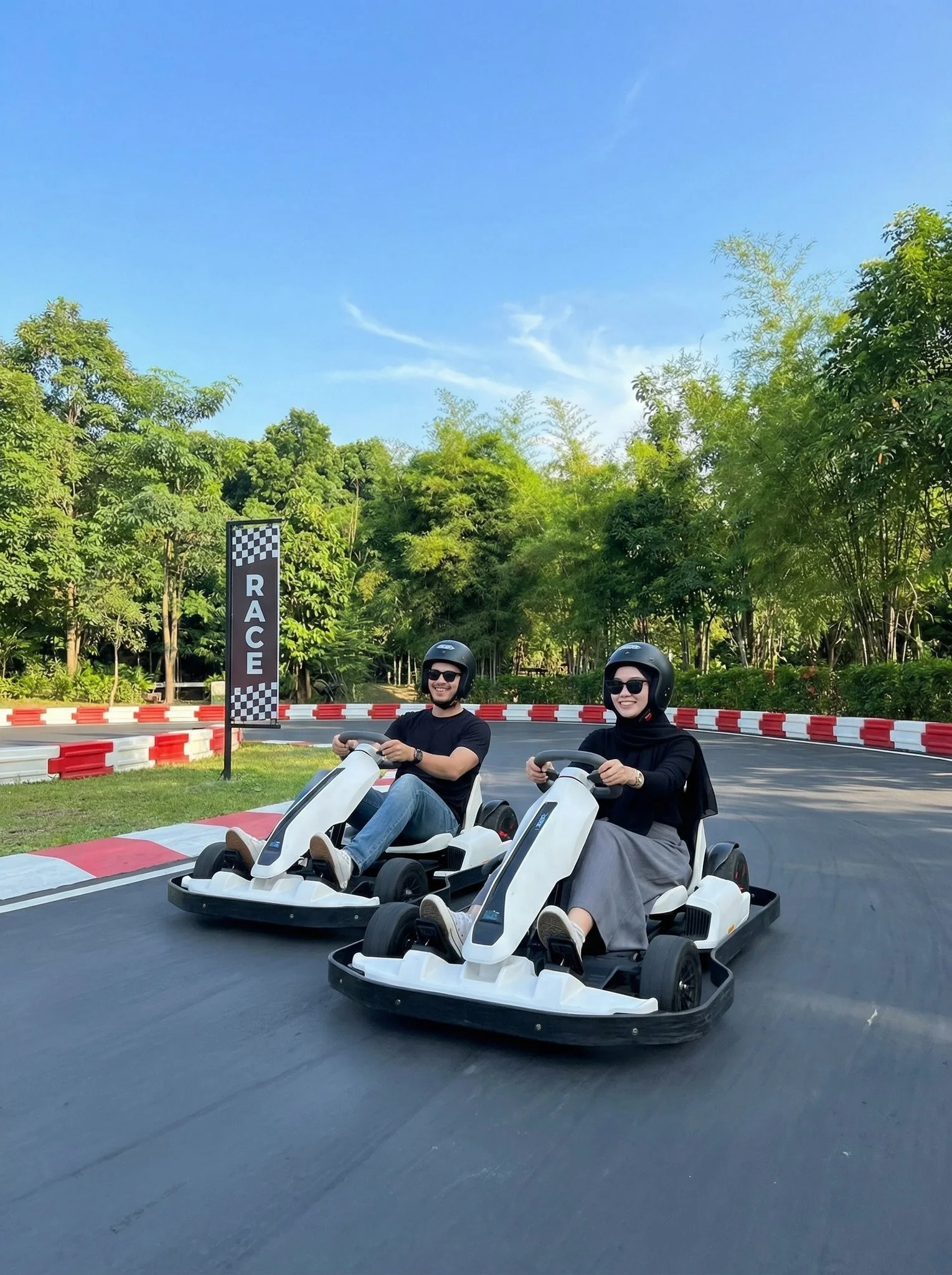 Go-Kart Racetrack Duo Racing