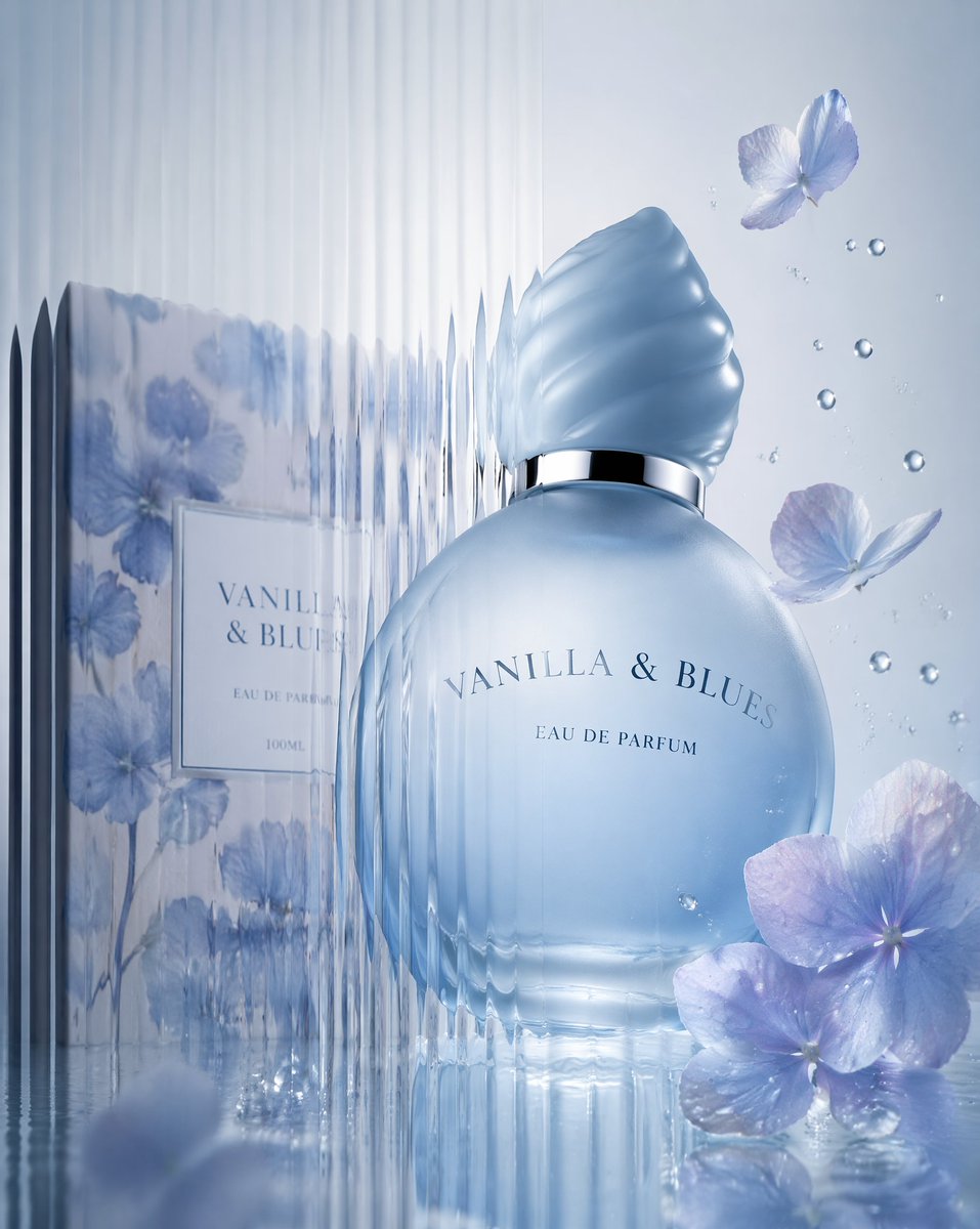 Minimalist Blue Perfume Advertisement