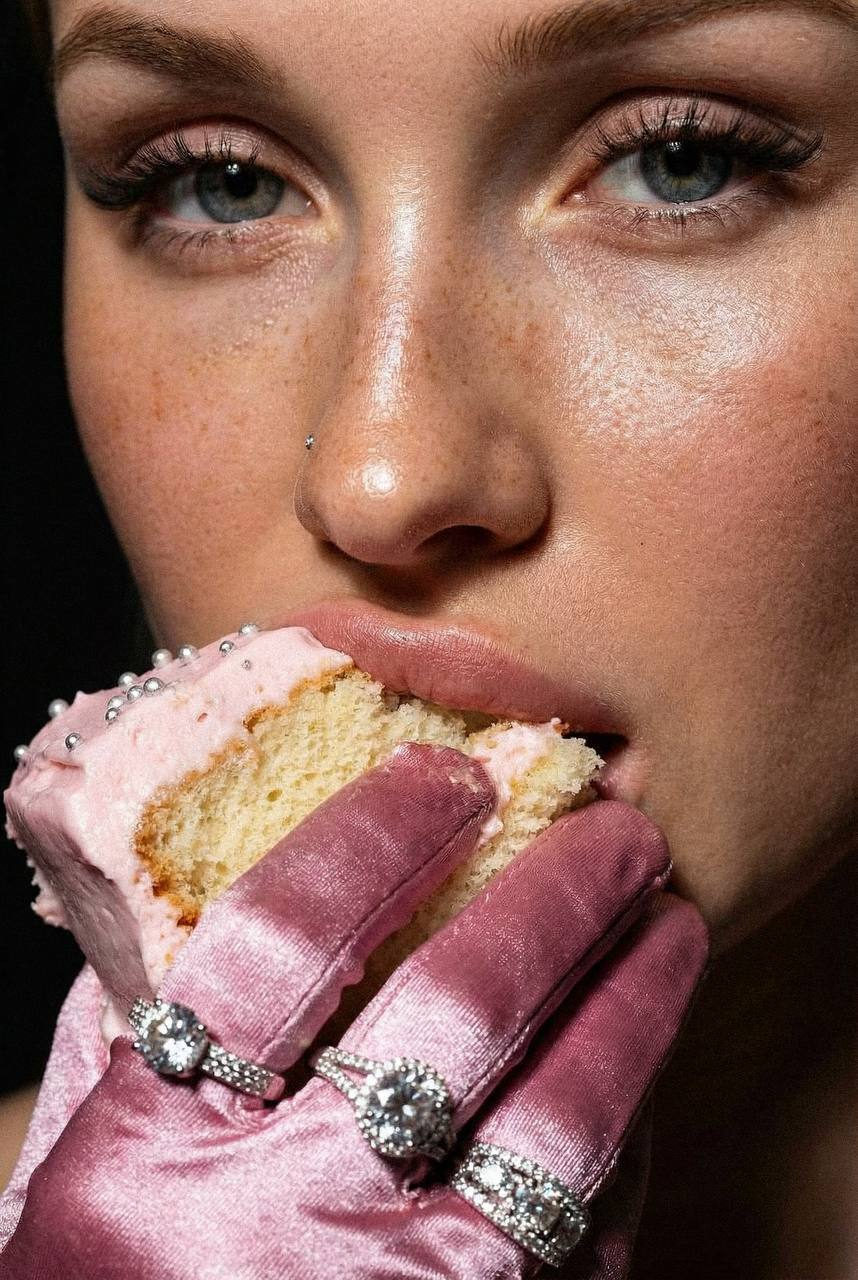 Satin Glove Cake Beauty