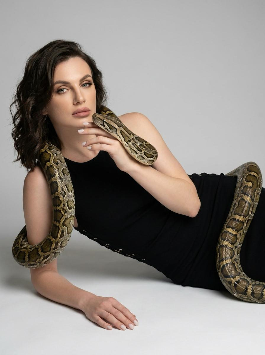 Python Fashion Studio Portrait