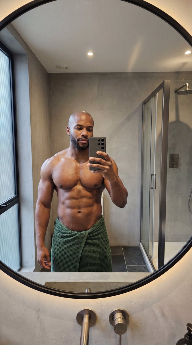 Confident Athlete Mirror Selfie