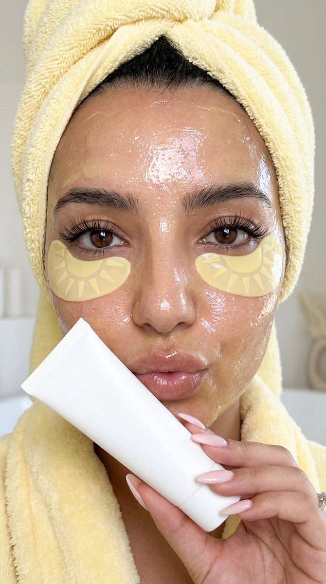 Butter Yellow Luxury Skincare Selfie