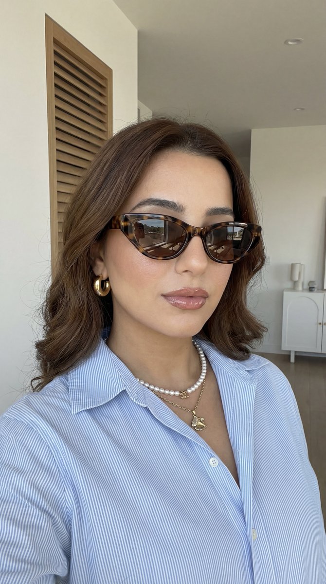 Pearl Sunglasses Selfie Portrait