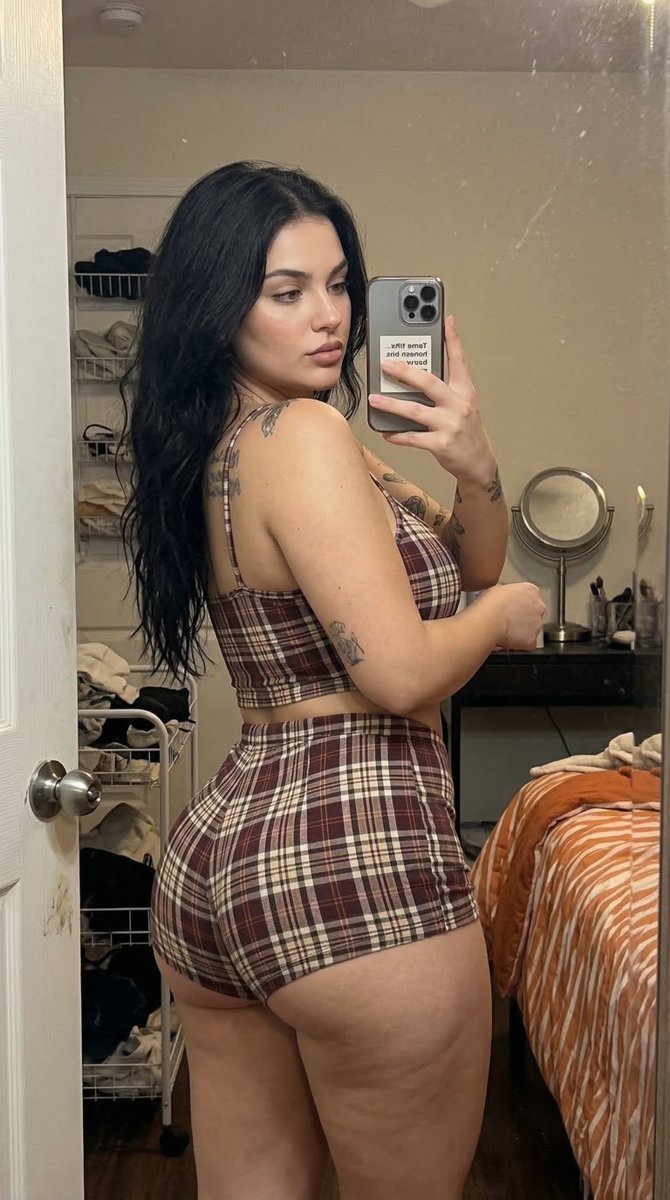 Mirror Selfie Outfit Showcase
