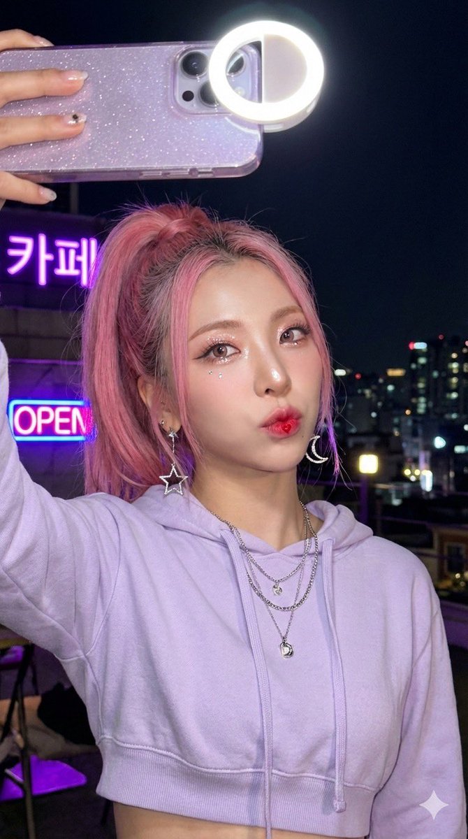 K-pop Pink Ponytail Rooftop Selfie