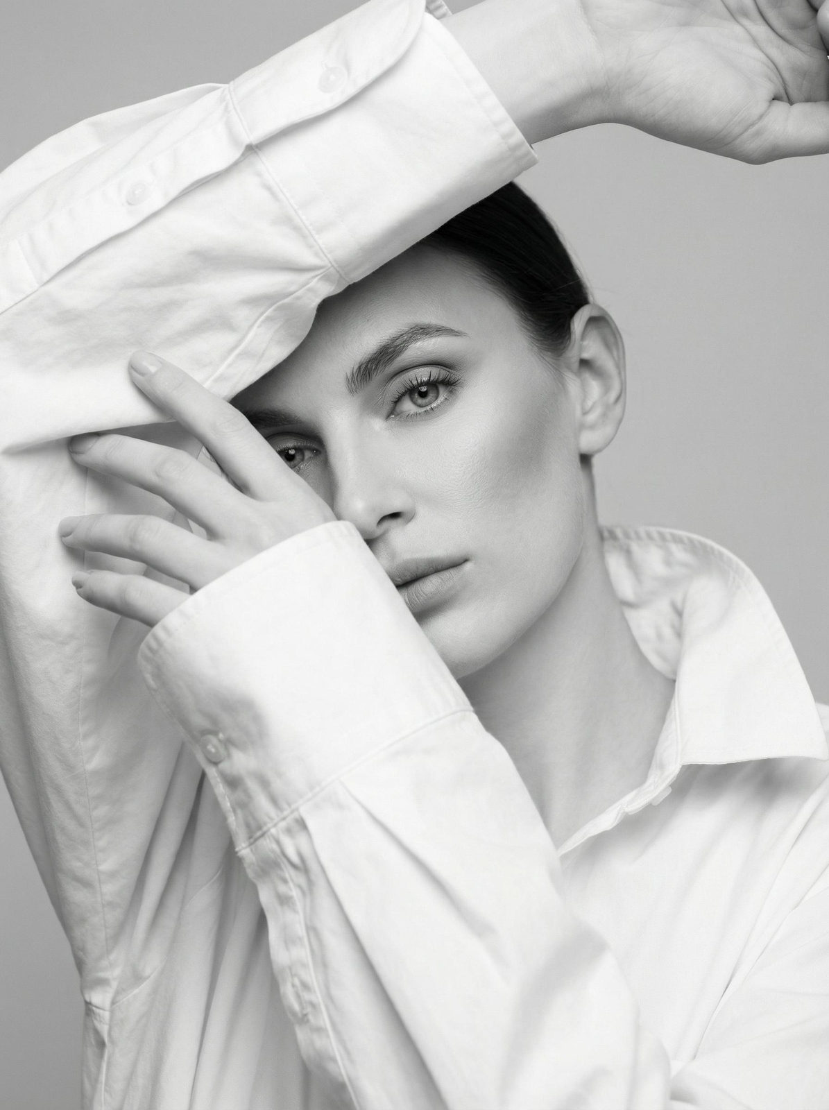 Veiled Gaze in White