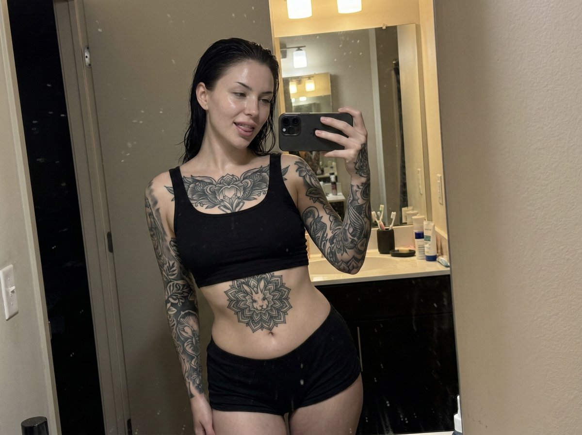 Dark Tattoo Mirror Selfie Vibe