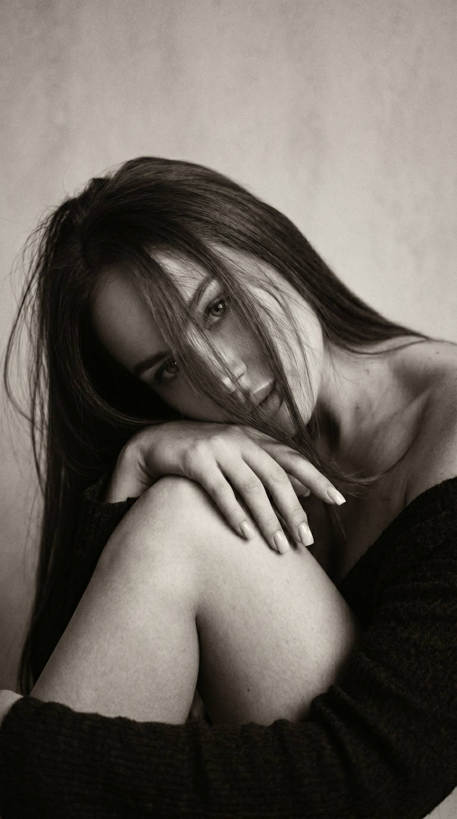 Mysterious Vintage Girl Portrait