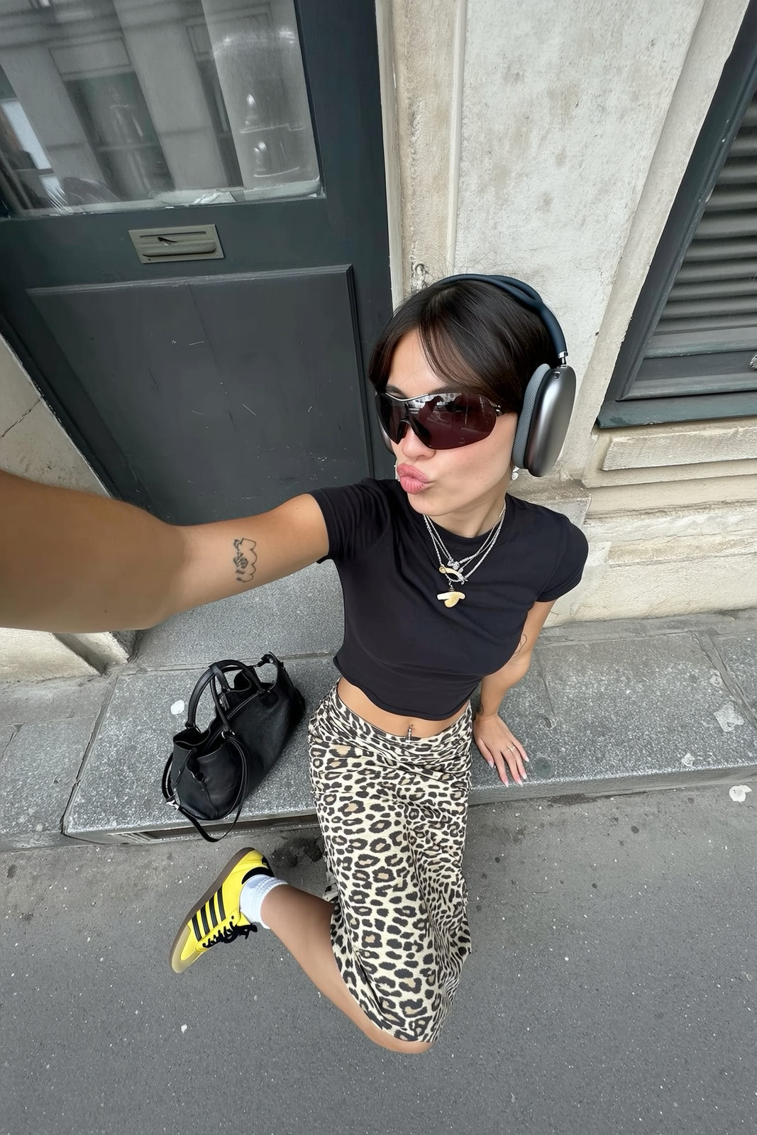 Urban Selfie Street Style