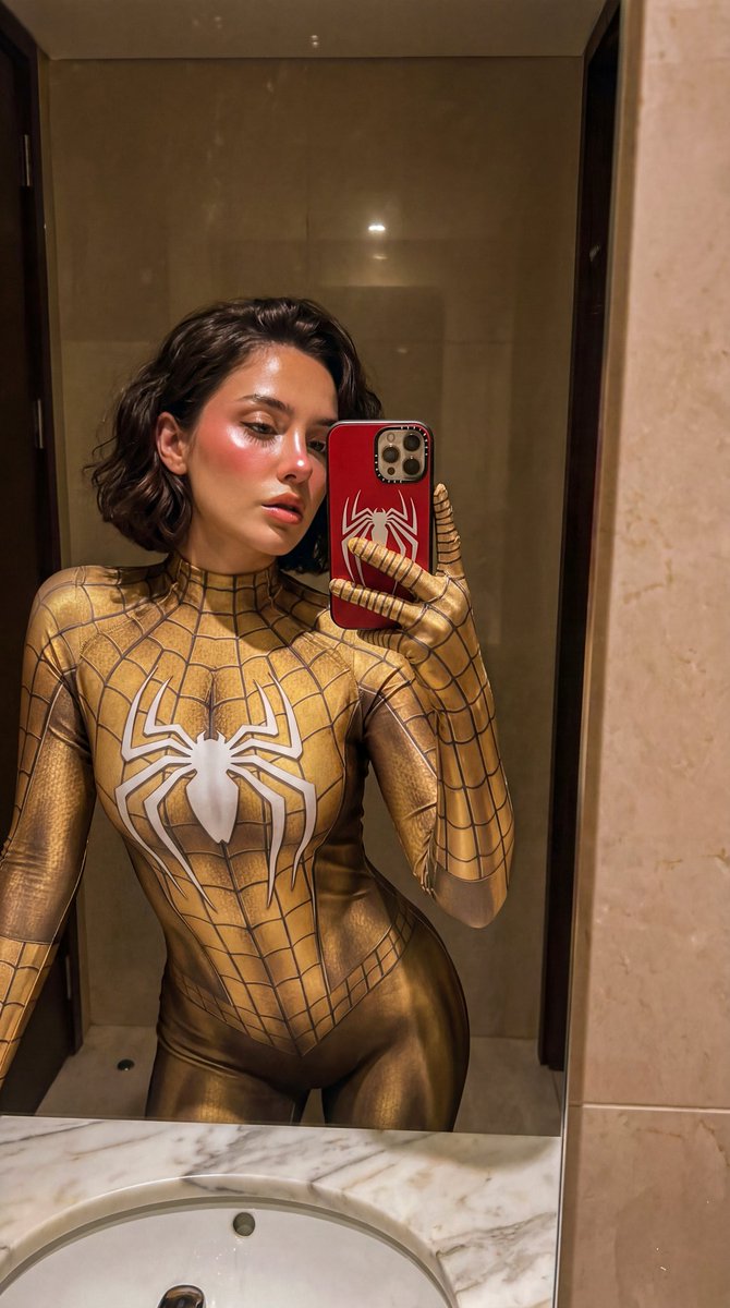 Gold Symbiote Selfie