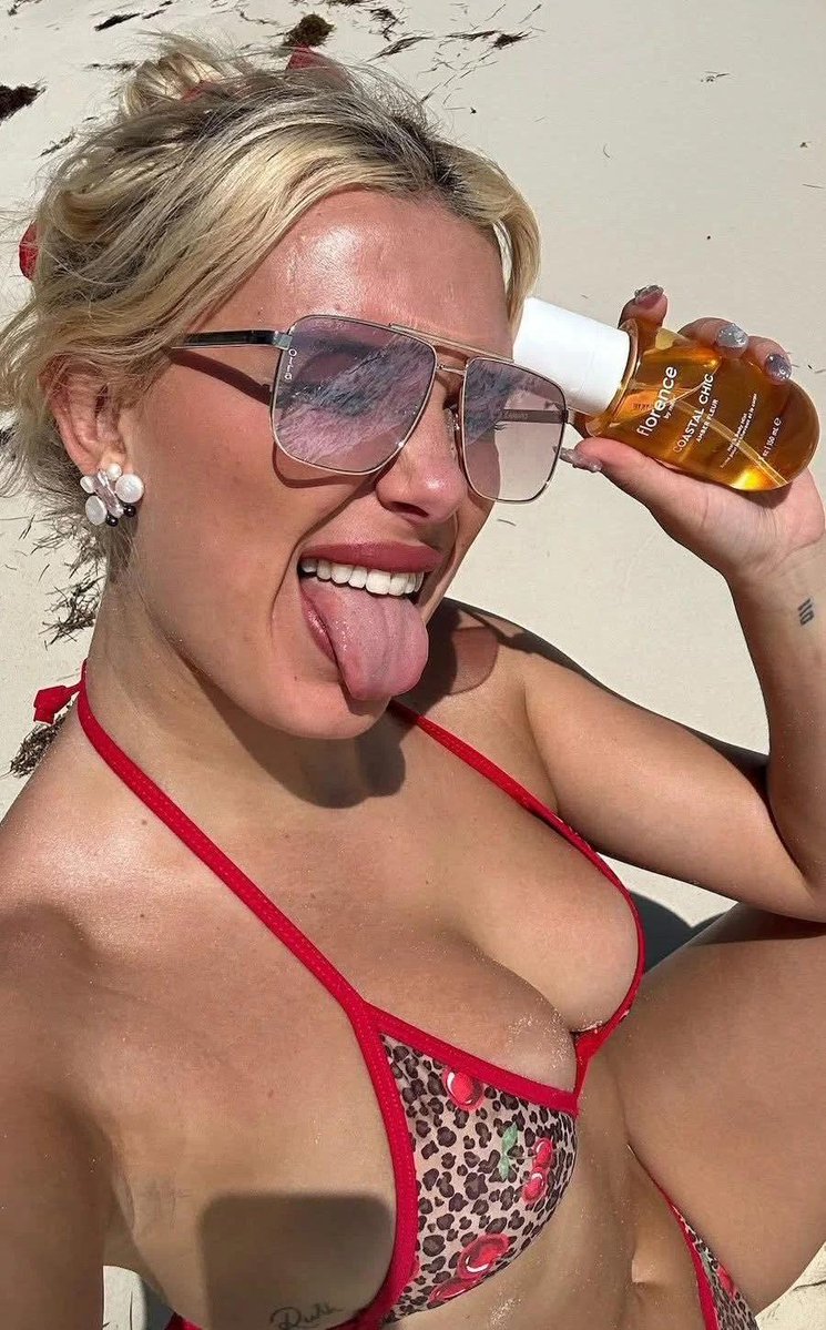 Beach Leopard Bikini Selfie