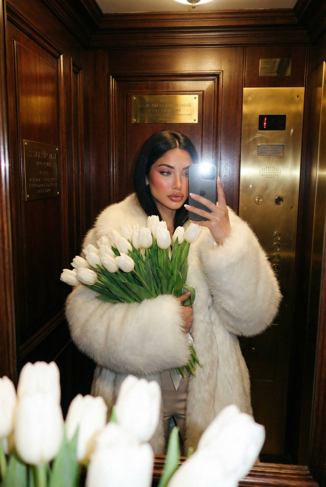 Luxury Mirror Selfie In Vintage Elevator