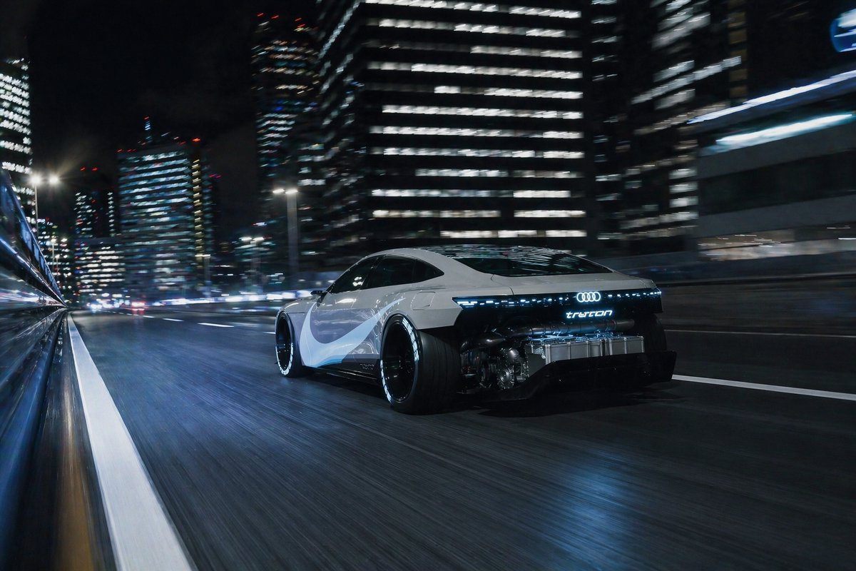 Futuristic Electric Coupe Night Race