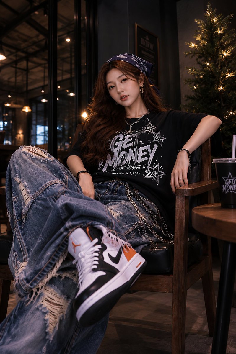 Café Cool Girl Fashion Editorial