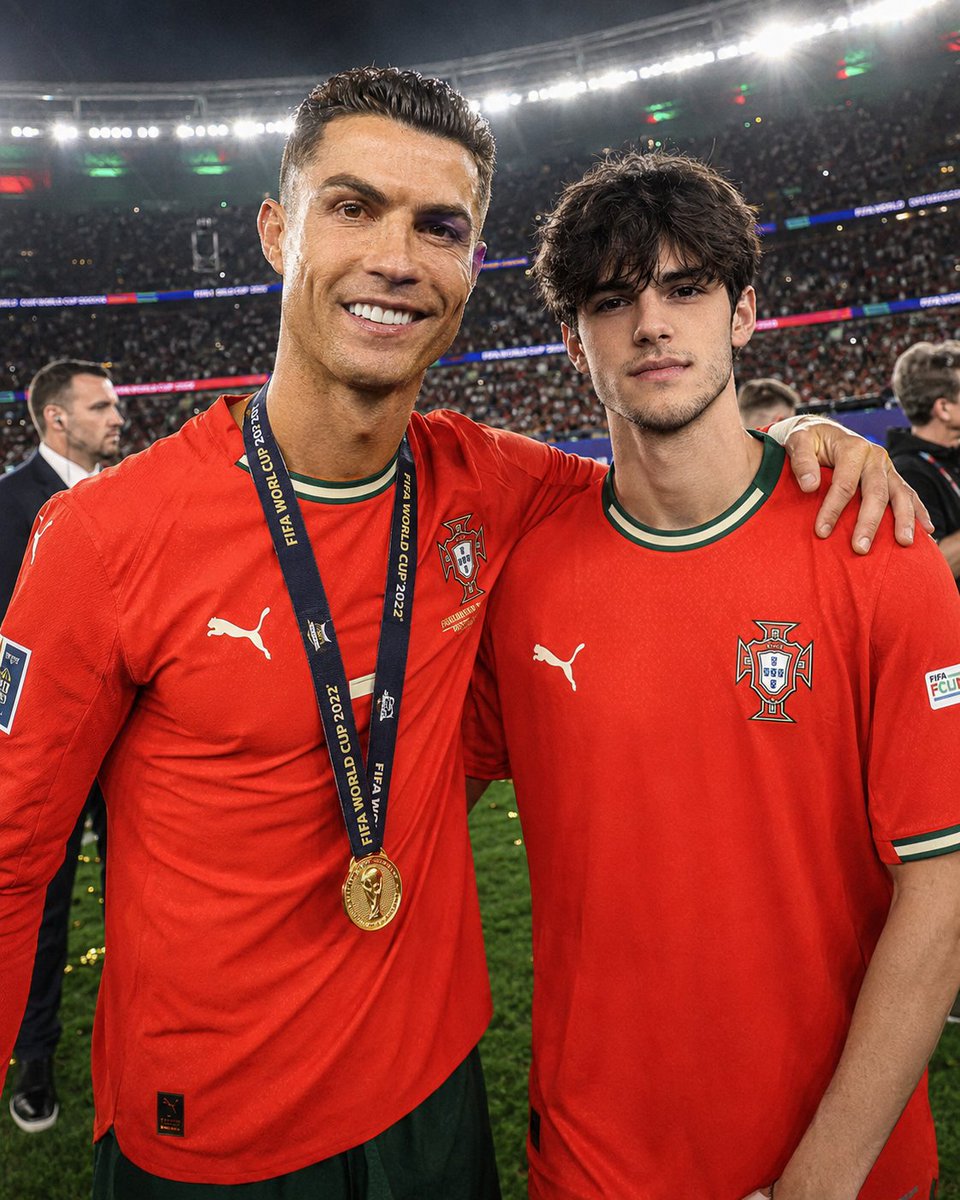 World Cup Photo With Ronaldo