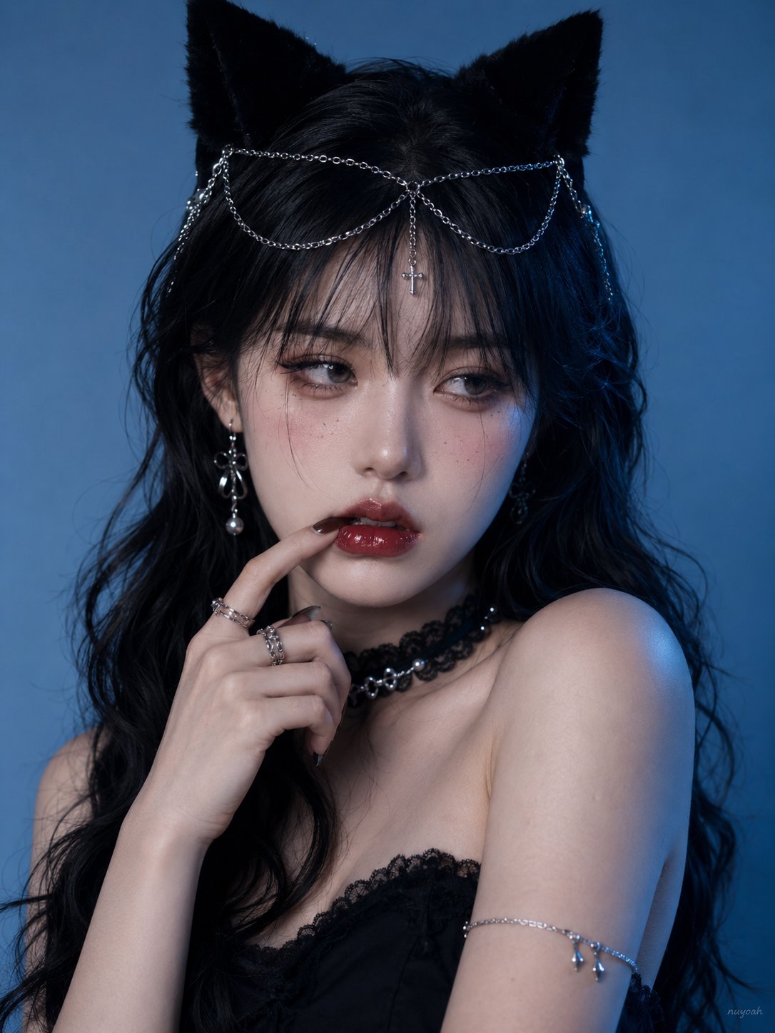 Dark Cat-Eye Beauty Portrait