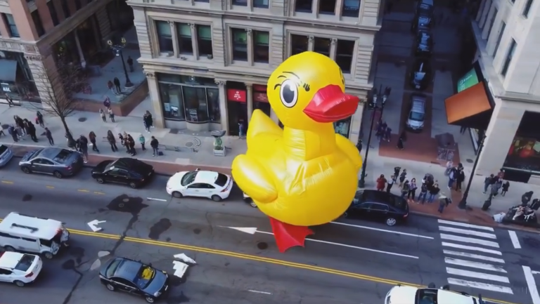 Prompt: Giant duck