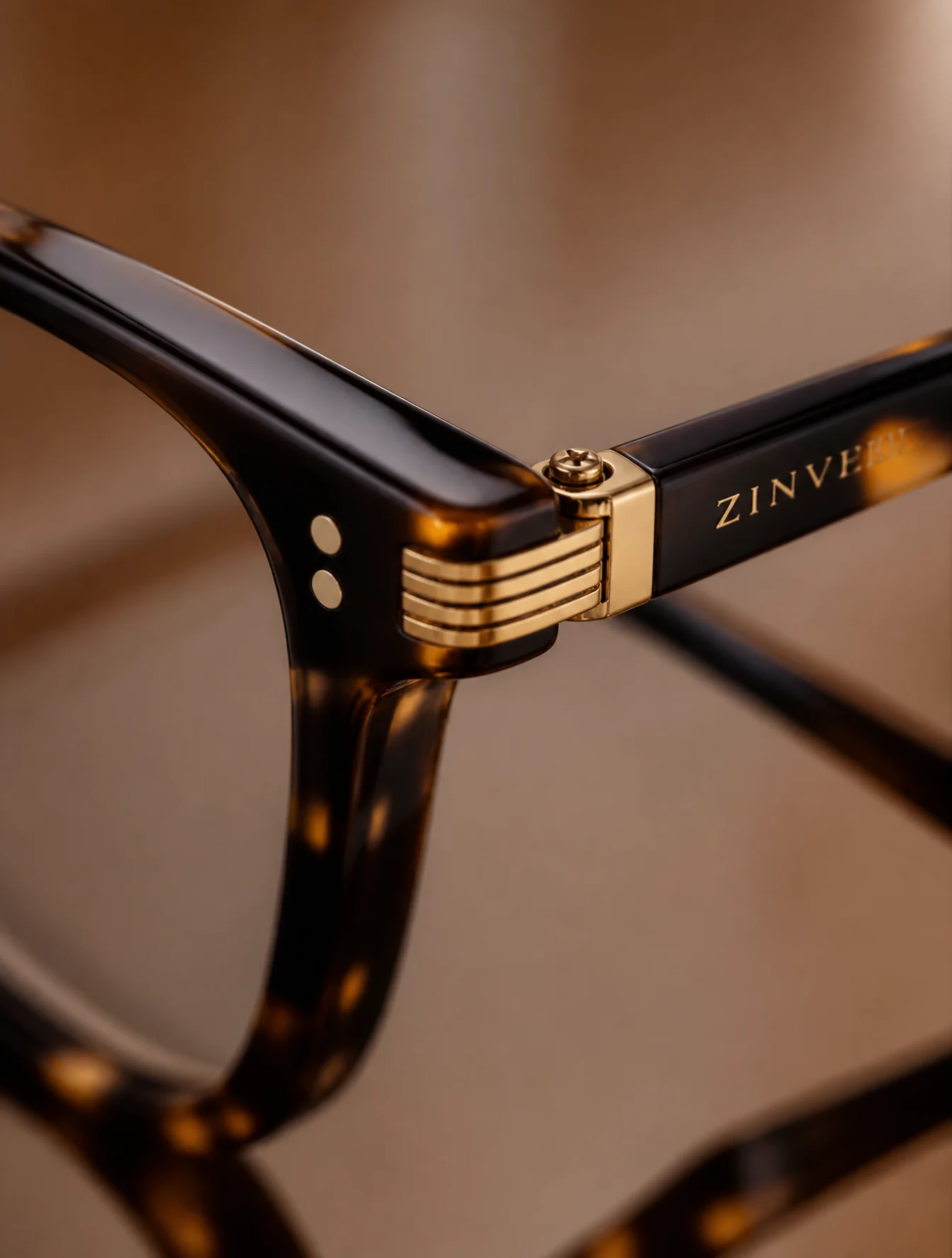 Eyeglass Macro Craftsmanship