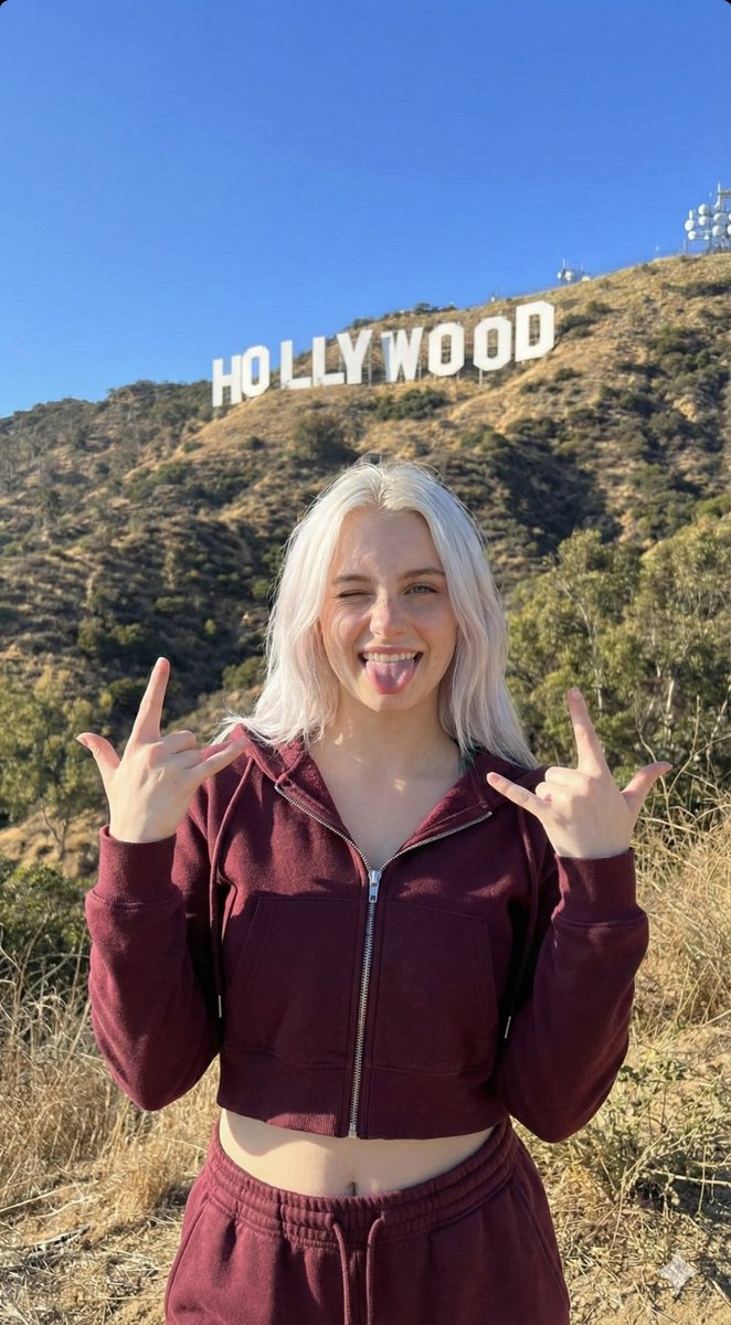 LA Vibes Playful Wink