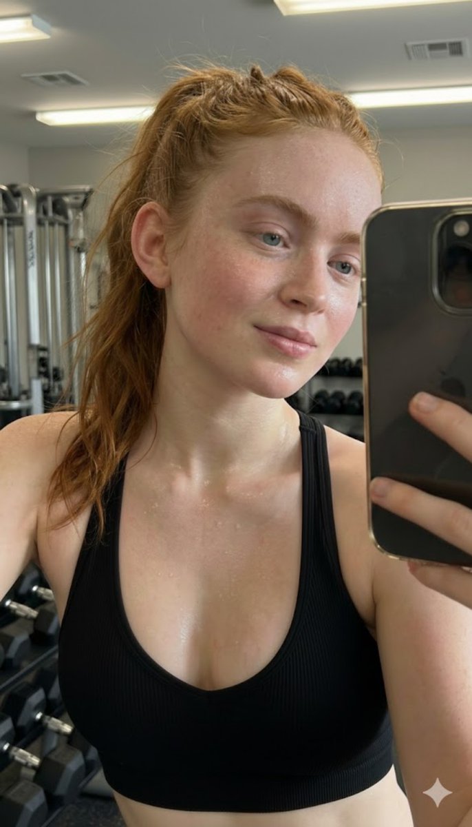 Redhead Gym Mirror Selfie