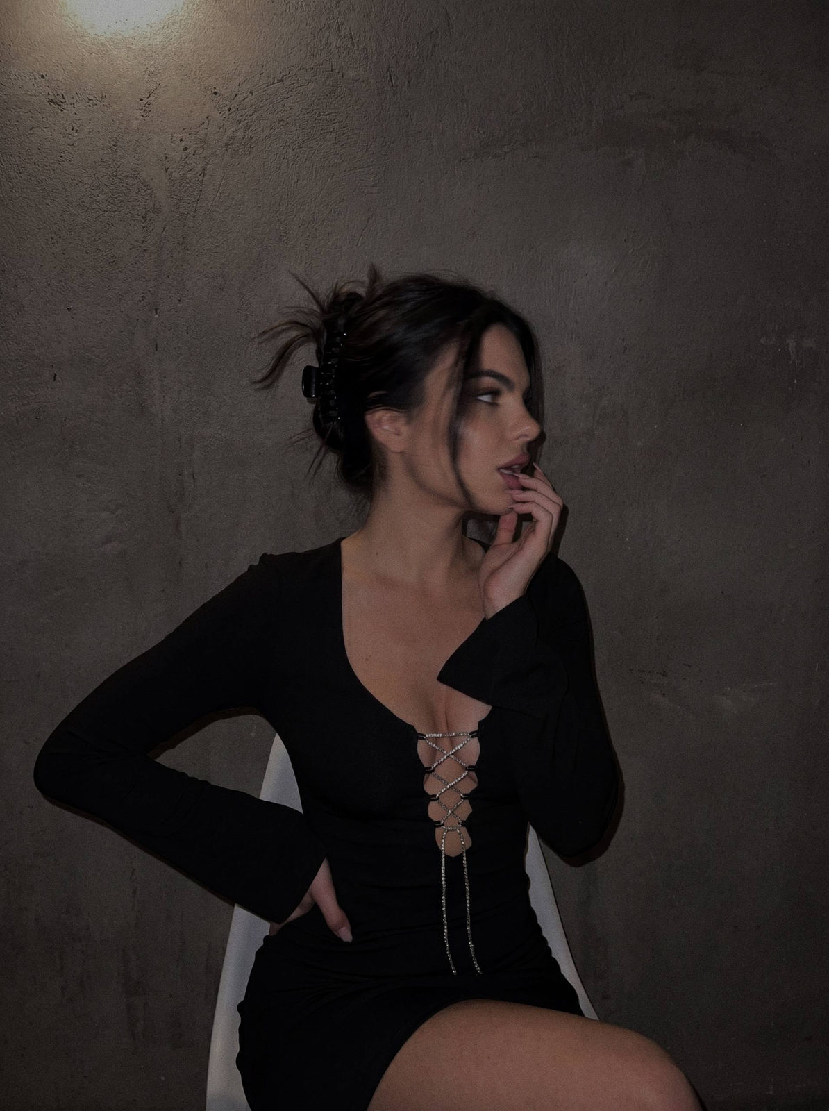 Night Glamour: Candid Dark Portrait