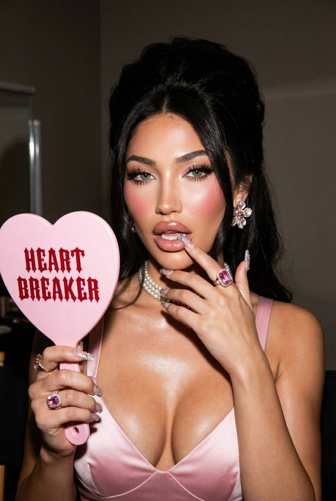 Heart Breaker Backstage Glam