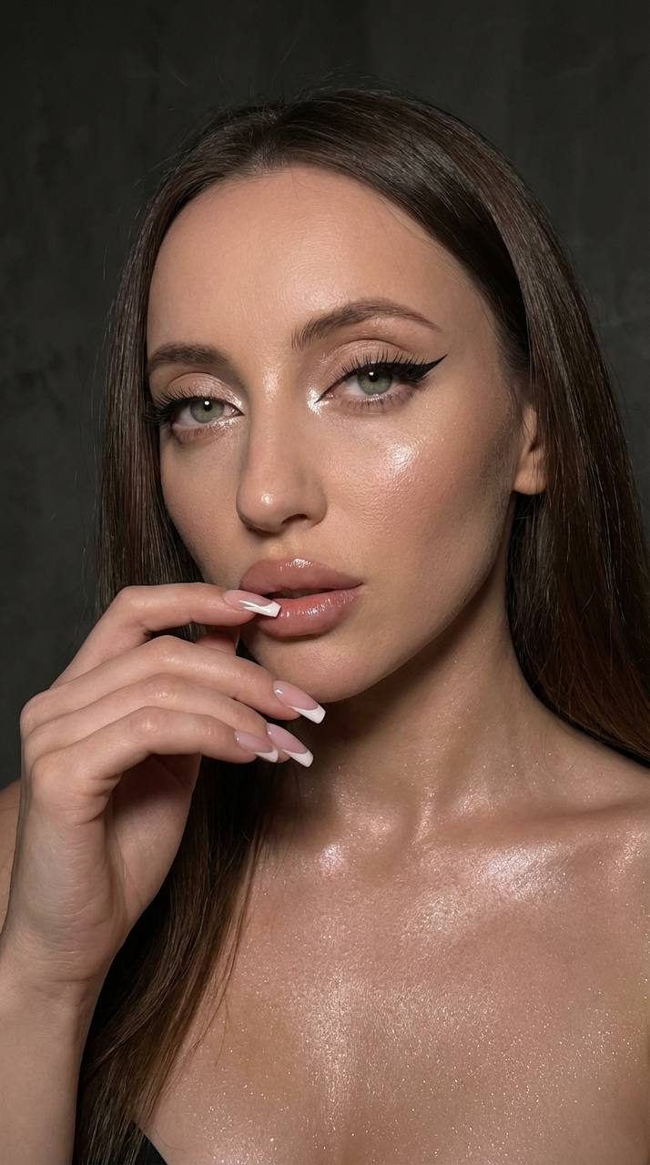 Glamorous Night Beauty Selfie