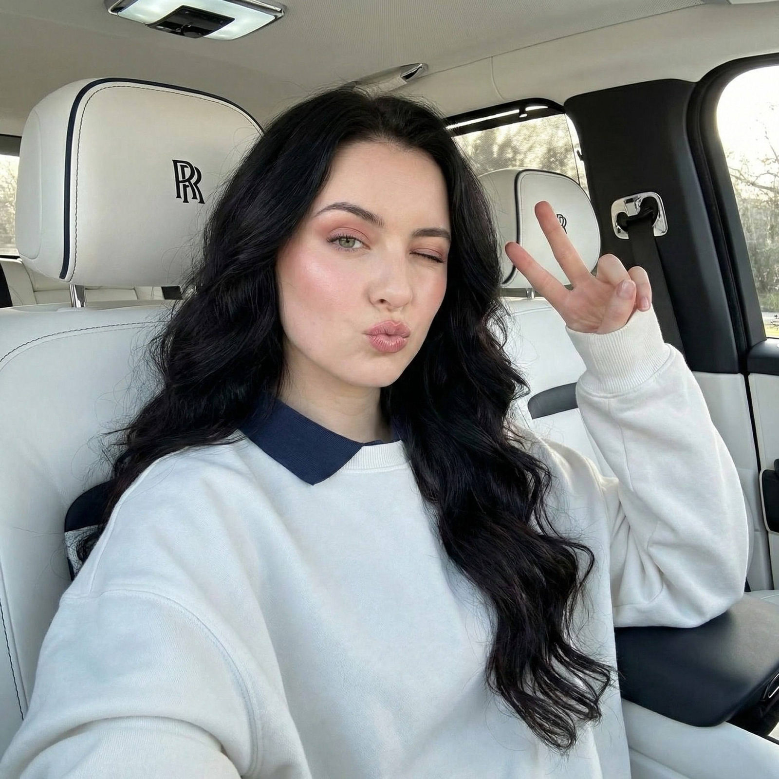 Rolls-Royce Beauty Selfie