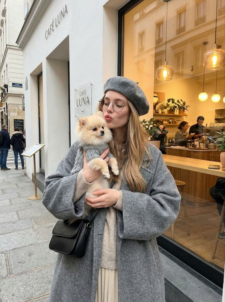 Café Pet Cuddle Portrait