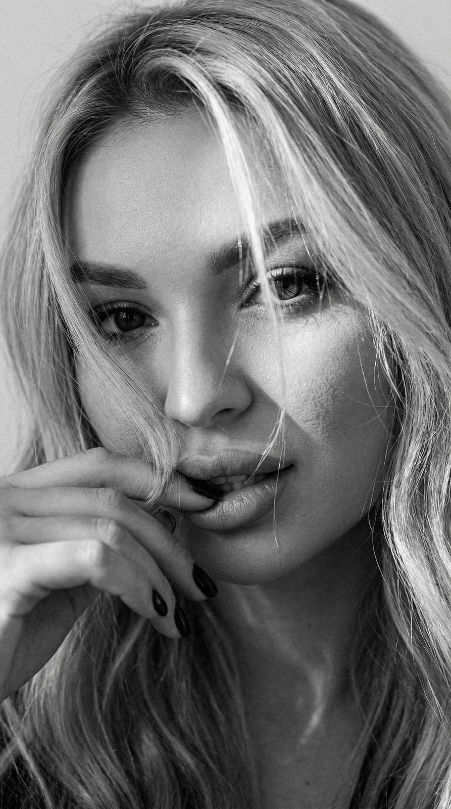 Cinematic B&W Girl Close-Up