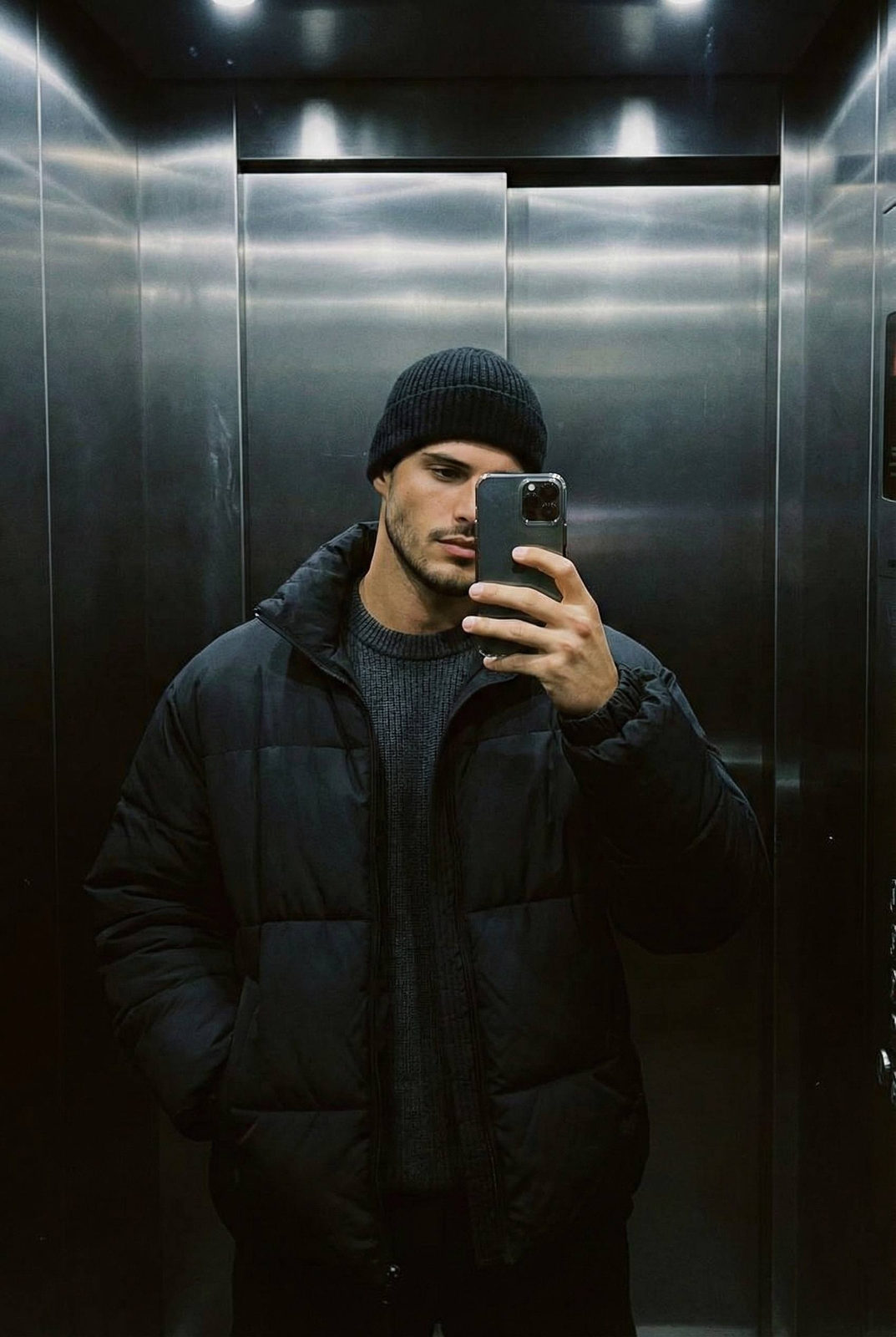 Elevator Mirror Selfie Street Style