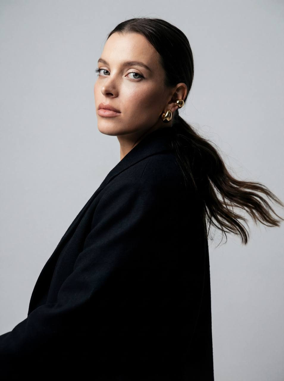 Cinematic Fashion Portrait In Motion