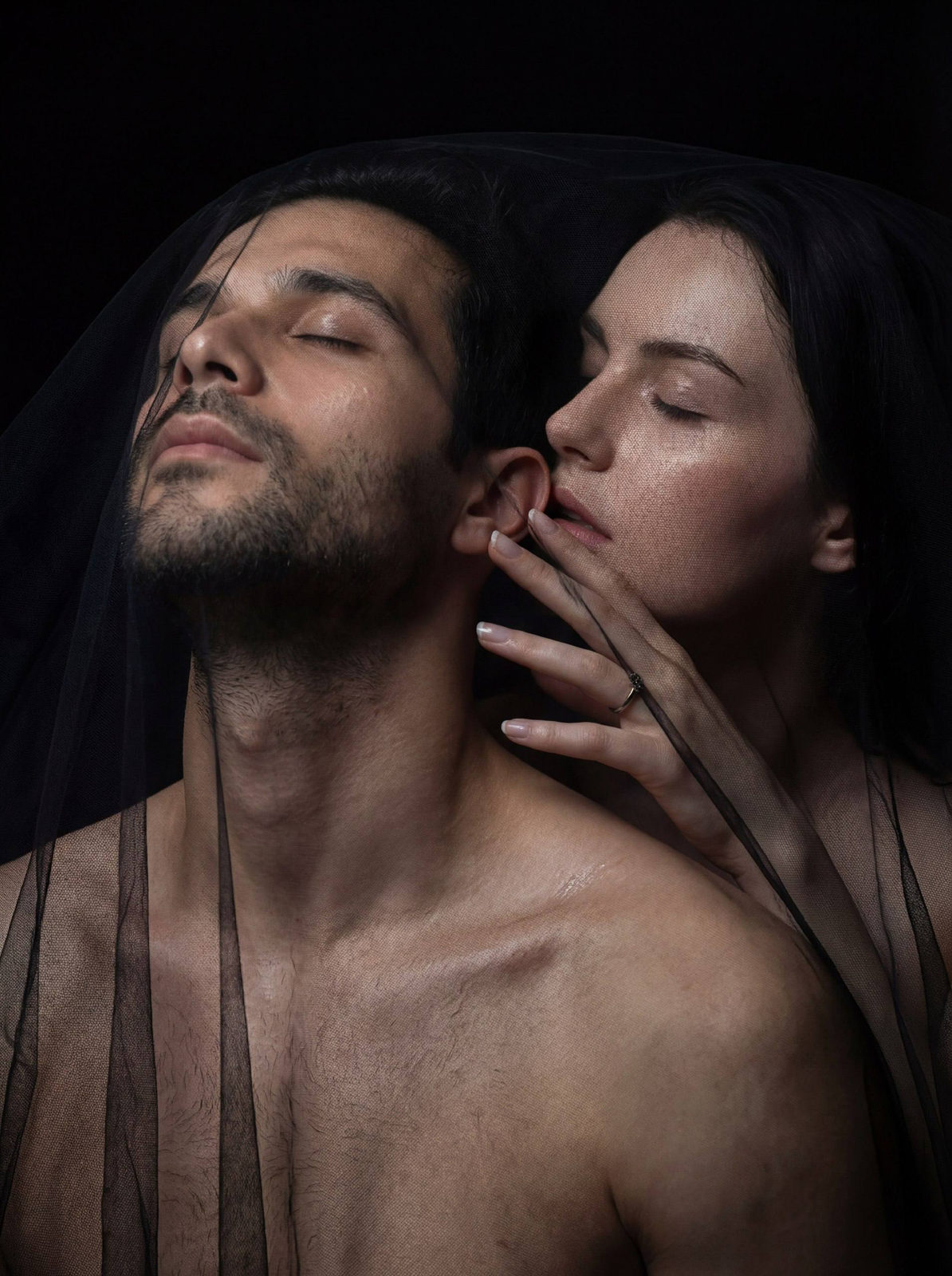 Dramatic Veil Portrait Moment