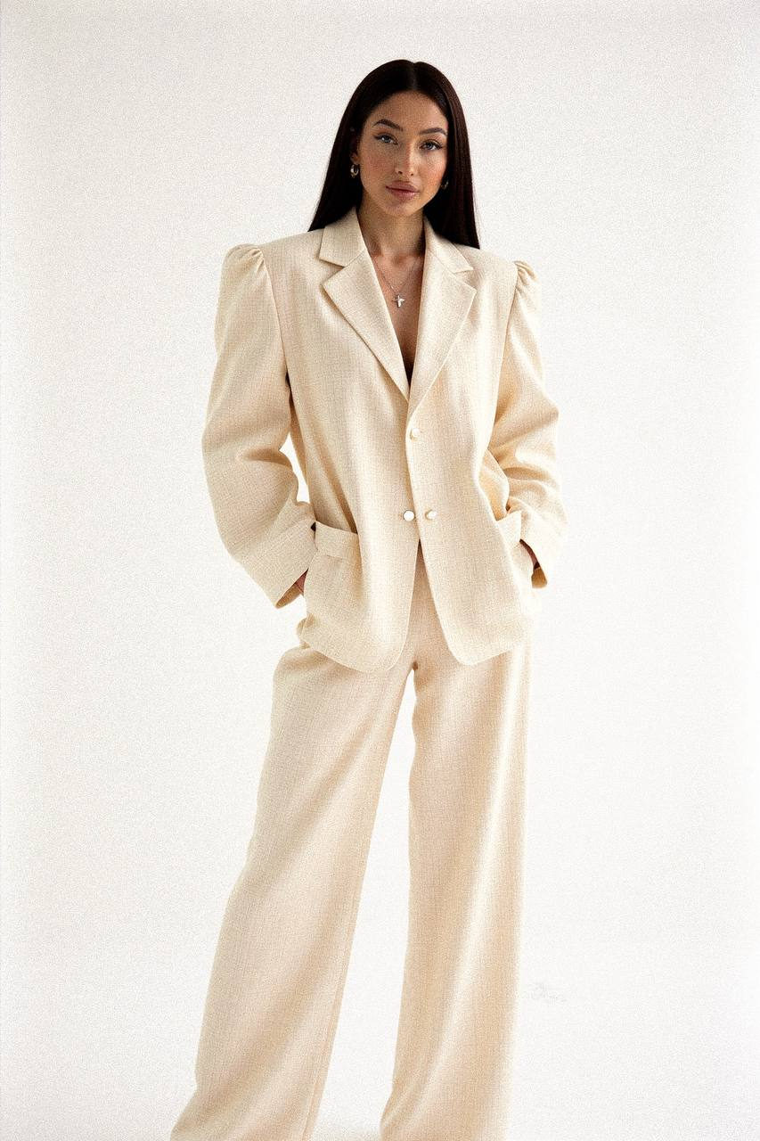 Fashion Editorial Women Poses
