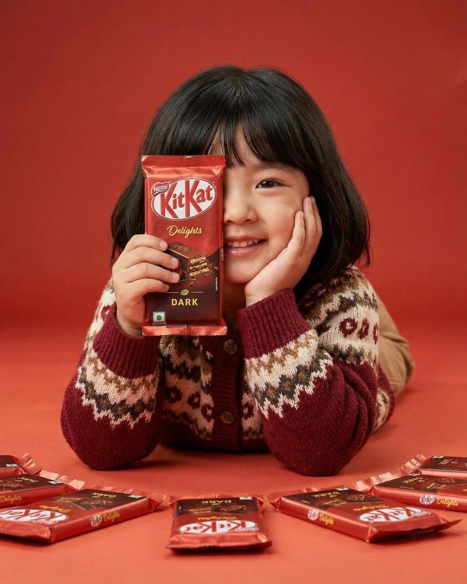 KitKat Girl Sweet Smile Ad