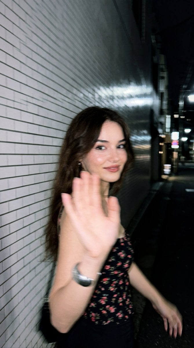 Tokyo Night Flash Candid