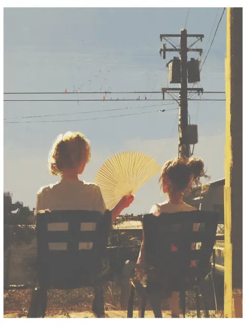 90s style, Film Narrative，a melody on the telephone pole, birds chirping and singing