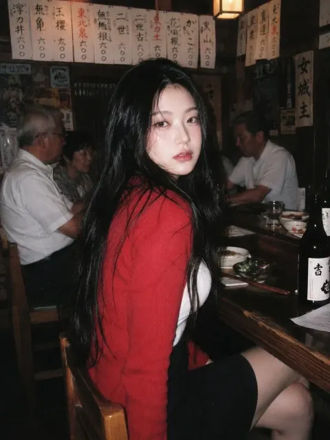 90s Japanese Izakaya Snapshot