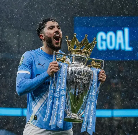 Rainy Premier League Trophy Celebration