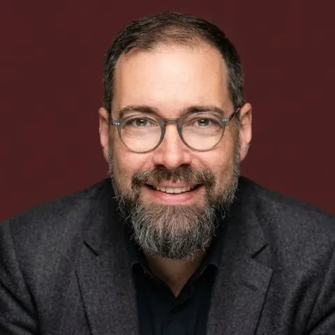 Professional Headshot Creator
