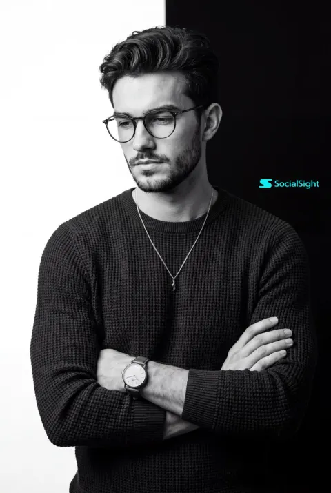 Profile / Avatar - Monochrome Studio Portrait