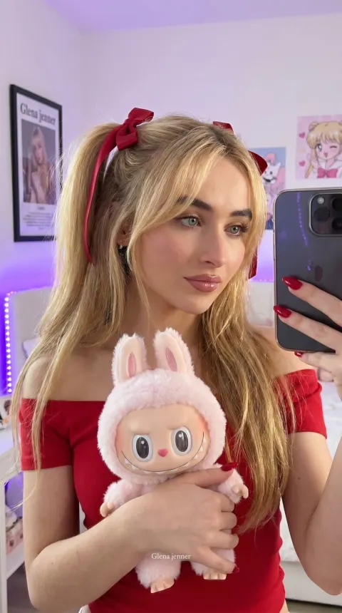 Cute Bedroom Selfie with Plush