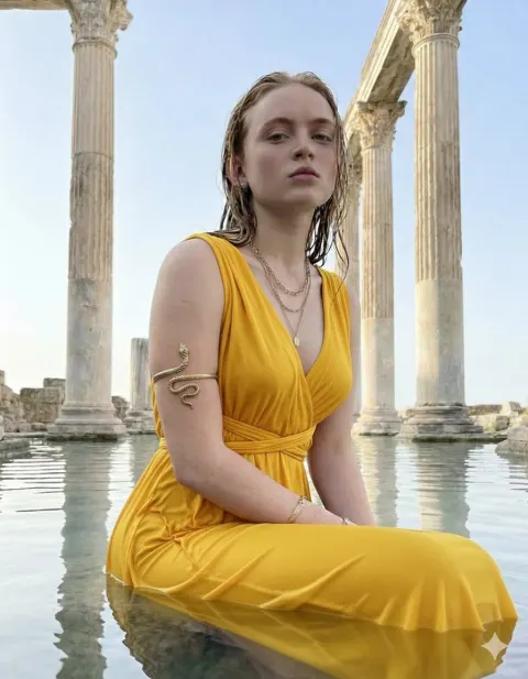 Goddess of Ruins Photoshoot