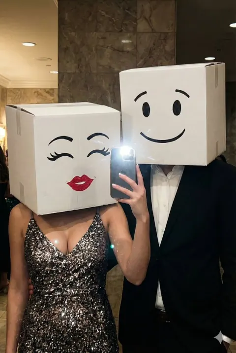 Formal Cardboard Box Head Mirror Selfie