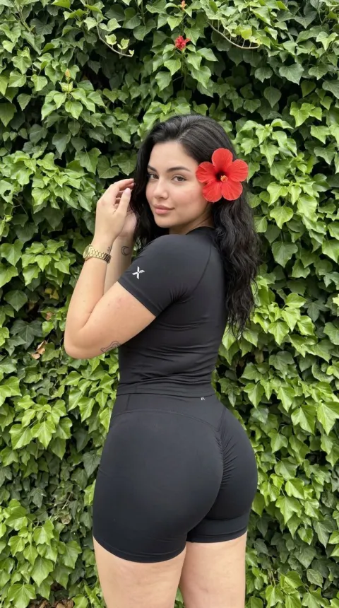 Athletic Beauty Back Glance