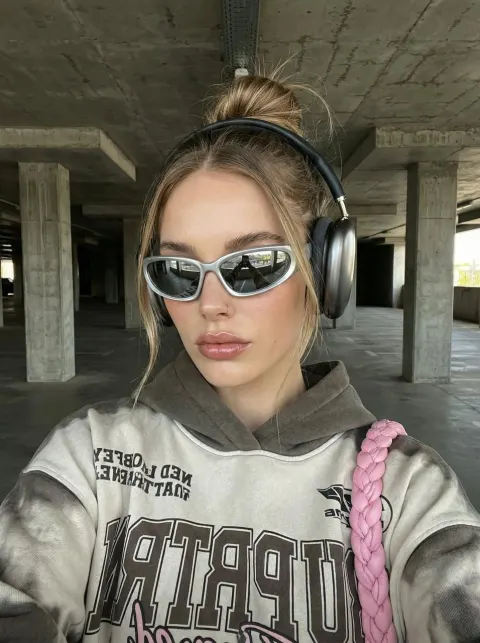 Concrete Garage Fashion Selfie
