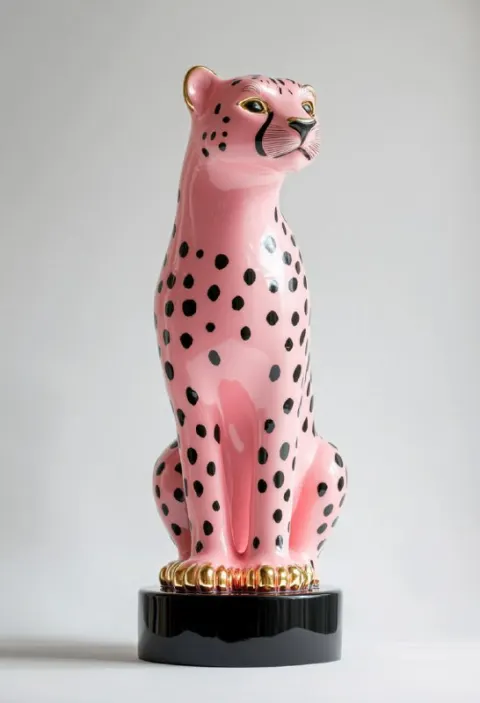 Ceramic lamp of a cheetah in pink