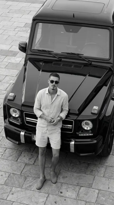 Luxury Mercedes G63 Monochrome Editorial